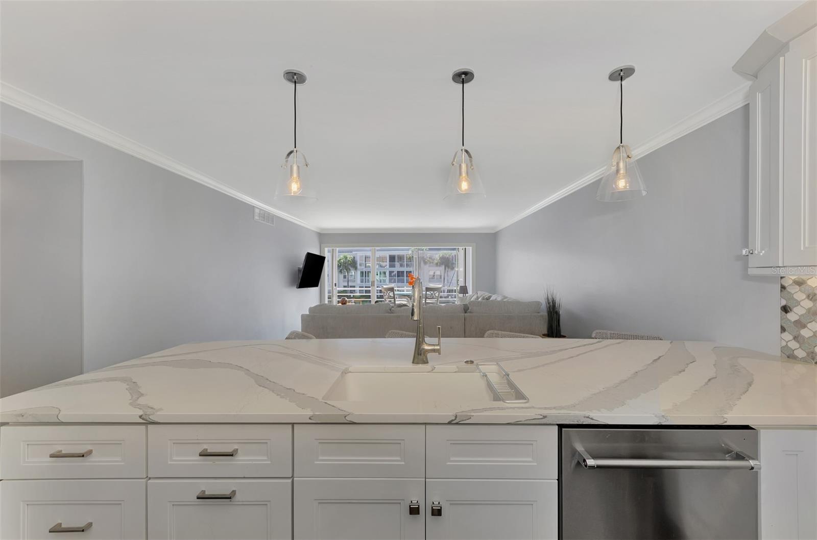 4410 EXETER DR #204, LONGBOAT KEY, FL, 34228