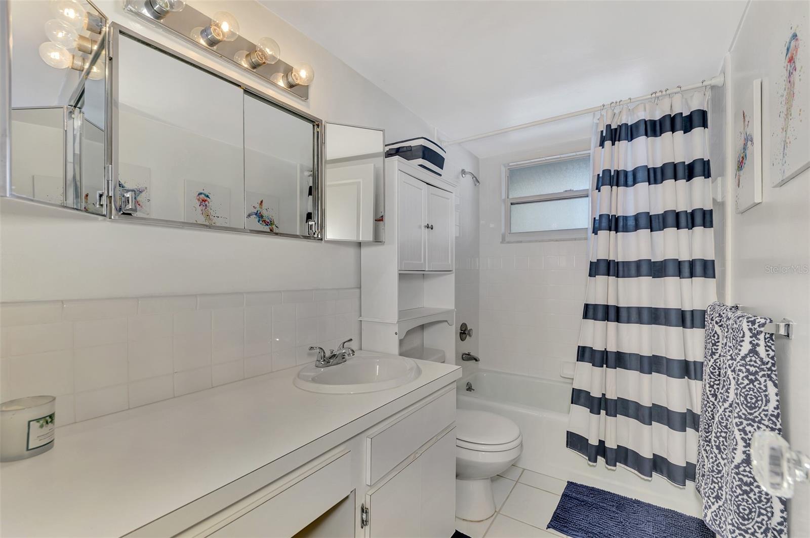 4410 EXETER DR #204, LONGBOAT KEY, FL, 34228