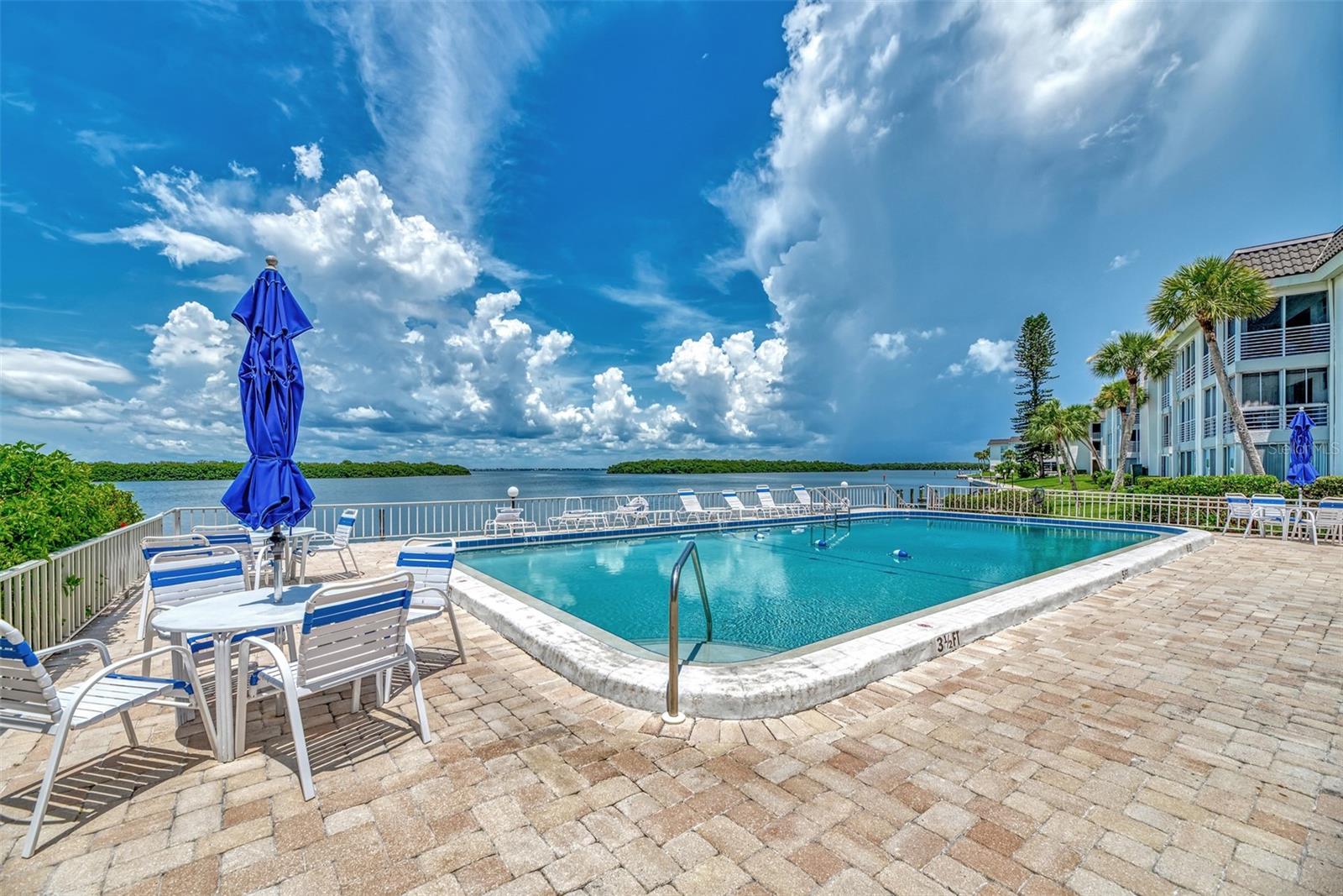 4410 EXETER DR #204, LONGBOAT KEY, FL, 34228