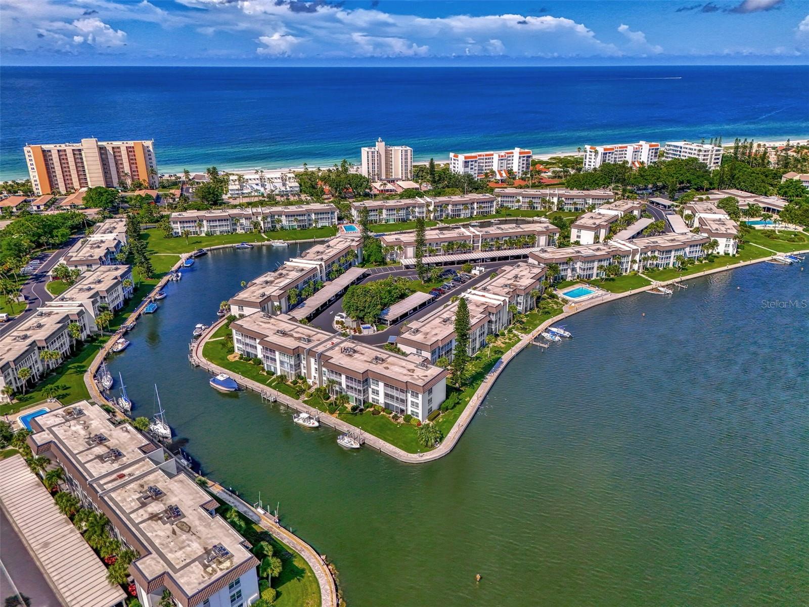 4410 EXETER DR #204, LONGBOAT KEY, FL, 34228