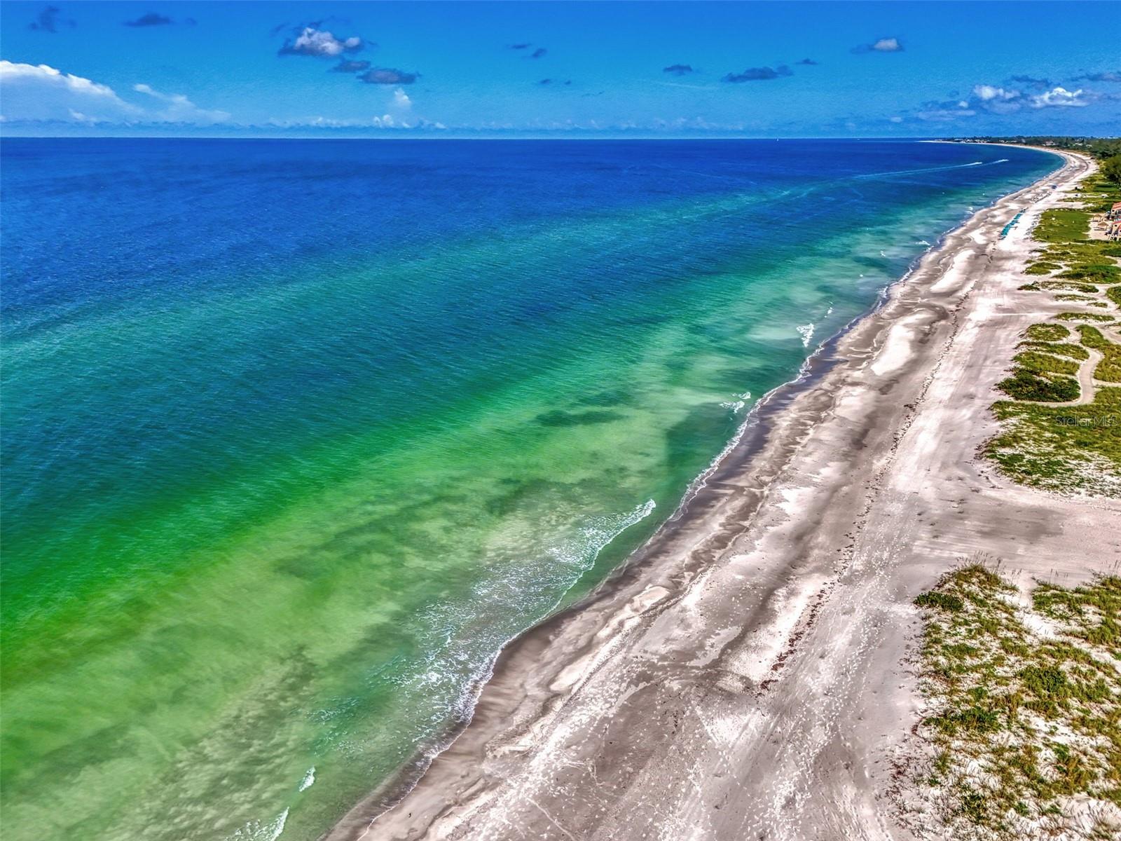 4410 EXETER DR #204, LONGBOAT KEY, FL, 34228