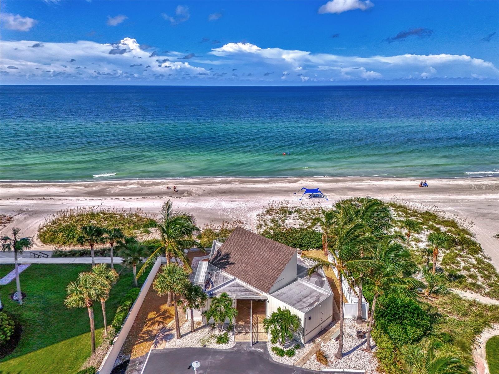 4410 EXETER DR #204, LONGBOAT KEY, FL, 34228