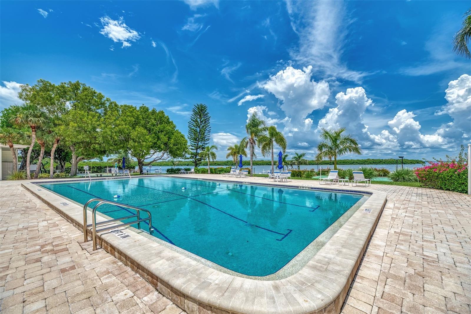 4410 EXETER DR #204, LONGBOAT KEY, FL, 34228