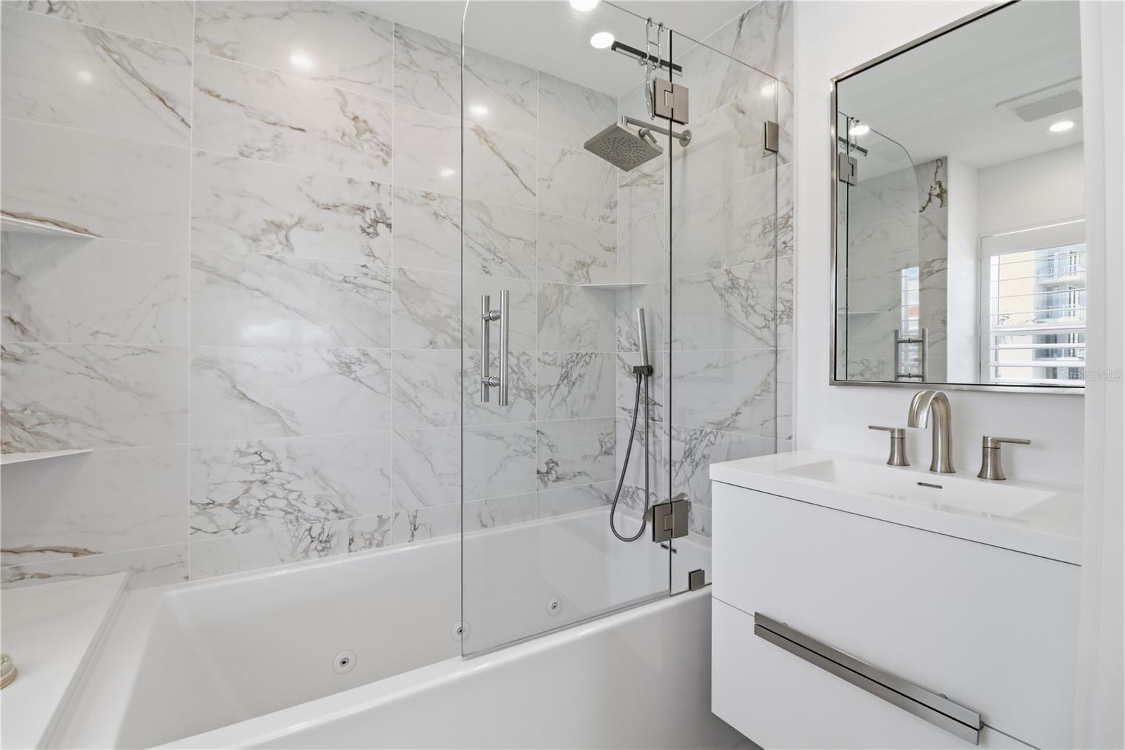 226 GOLDEN GATE PT #34, SARASOTA, FL, 34236