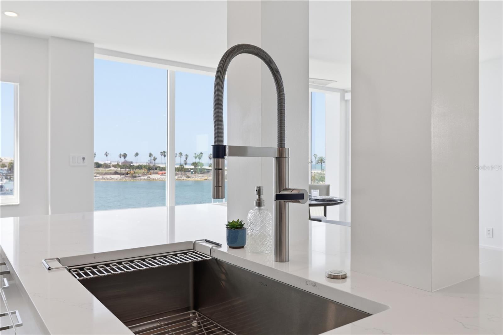226 GOLDEN GATE PT #34, SARASOTA, FL, 34236