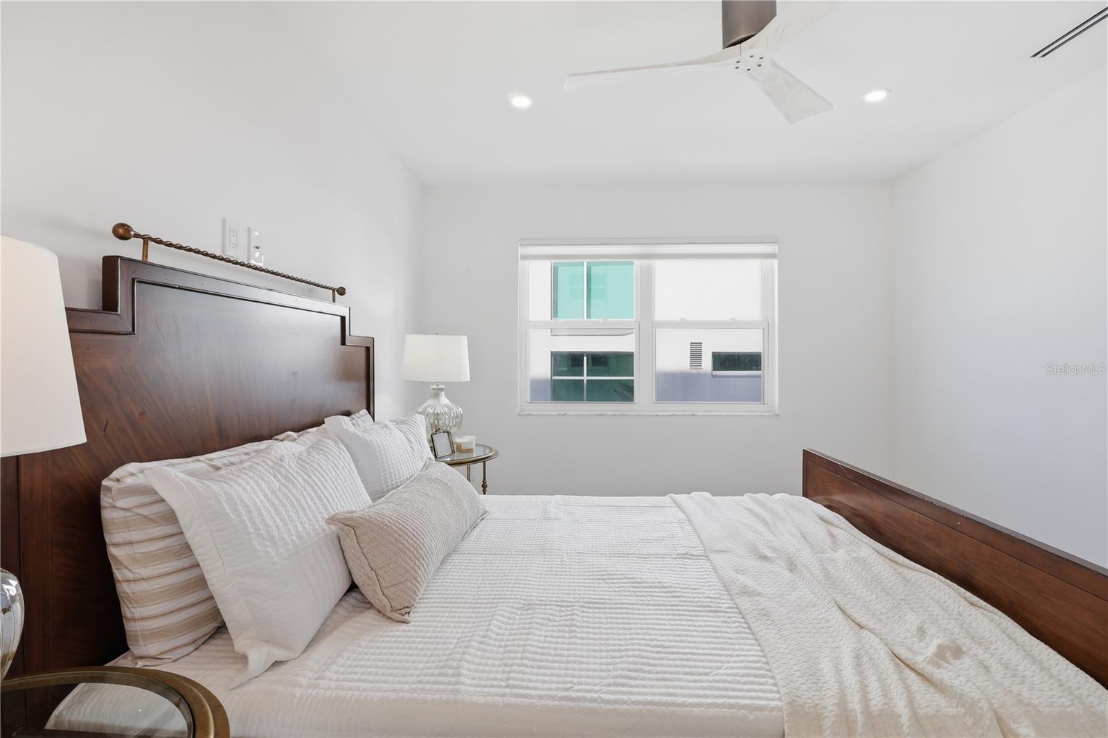 226 GOLDEN GATE PT #34, SARASOTA, FL, 34236
