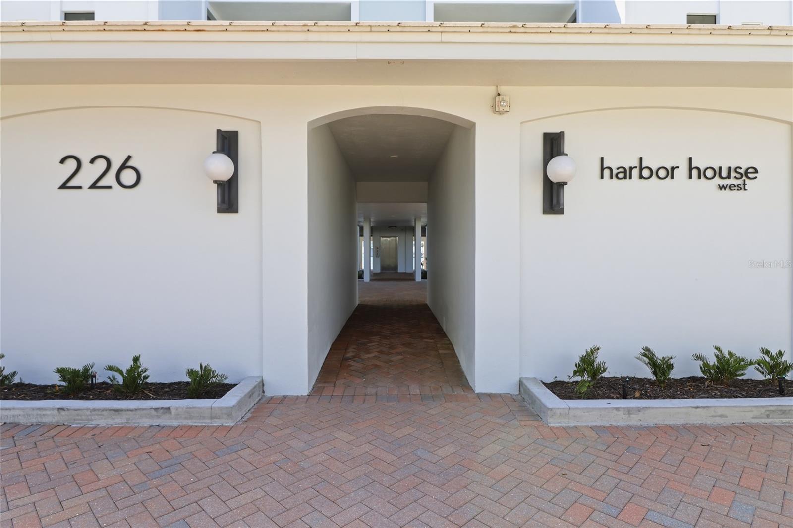 226 GOLDEN GATE PT #34, SARASOTA, FL, 34236