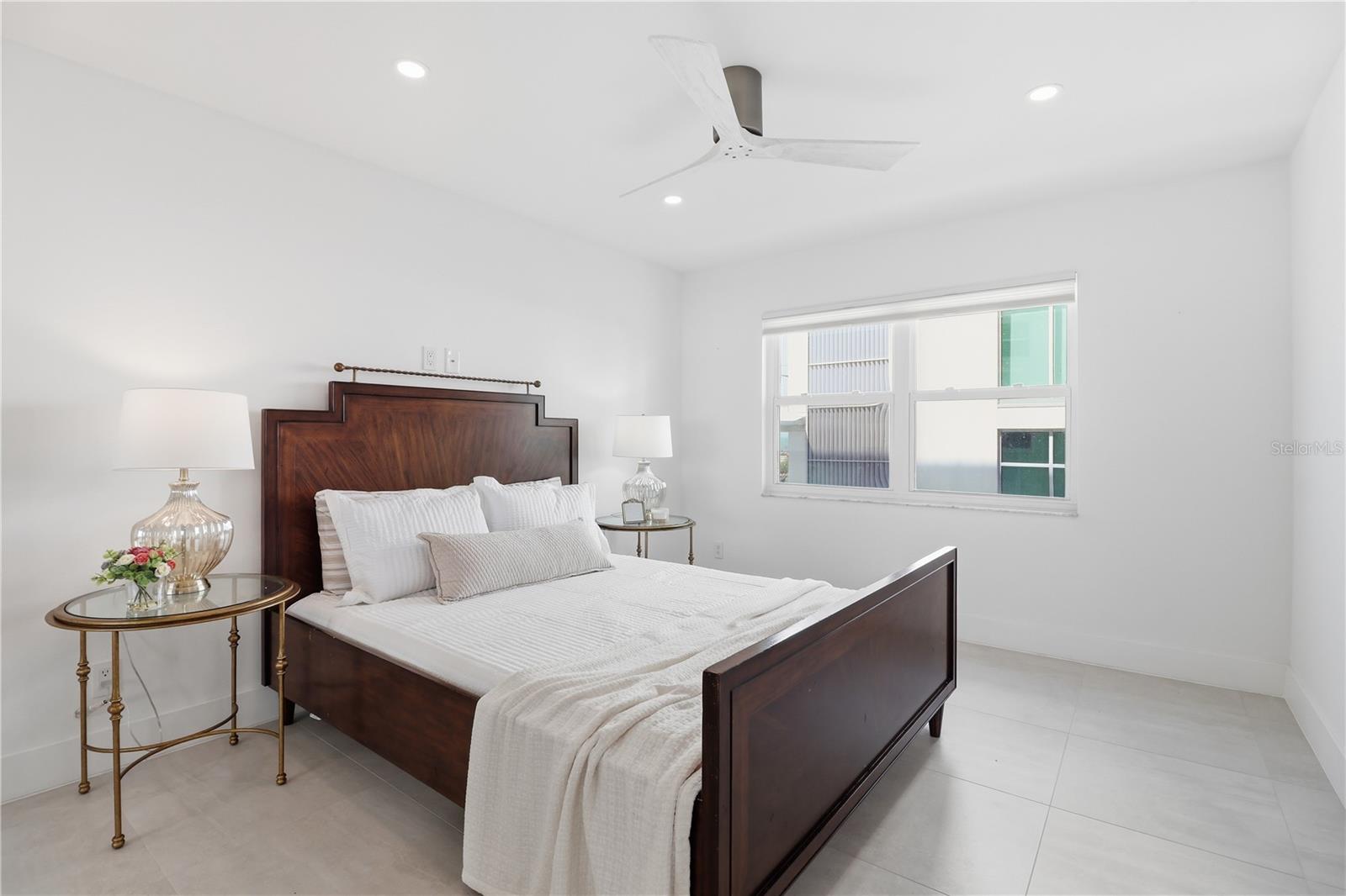 226 GOLDEN GATE PT #34, SARASOTA, FL, 34236