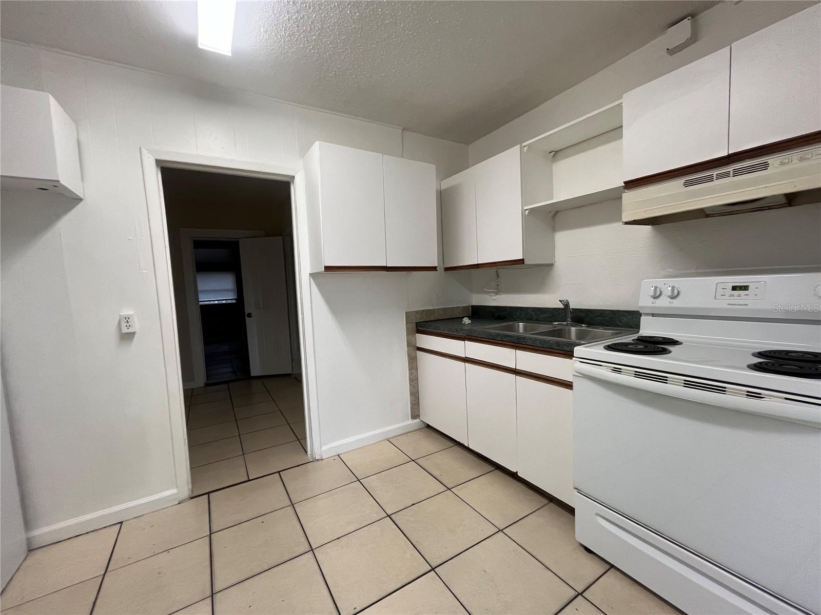 720 22ND AVE W, BRADENTON, FL, 34205