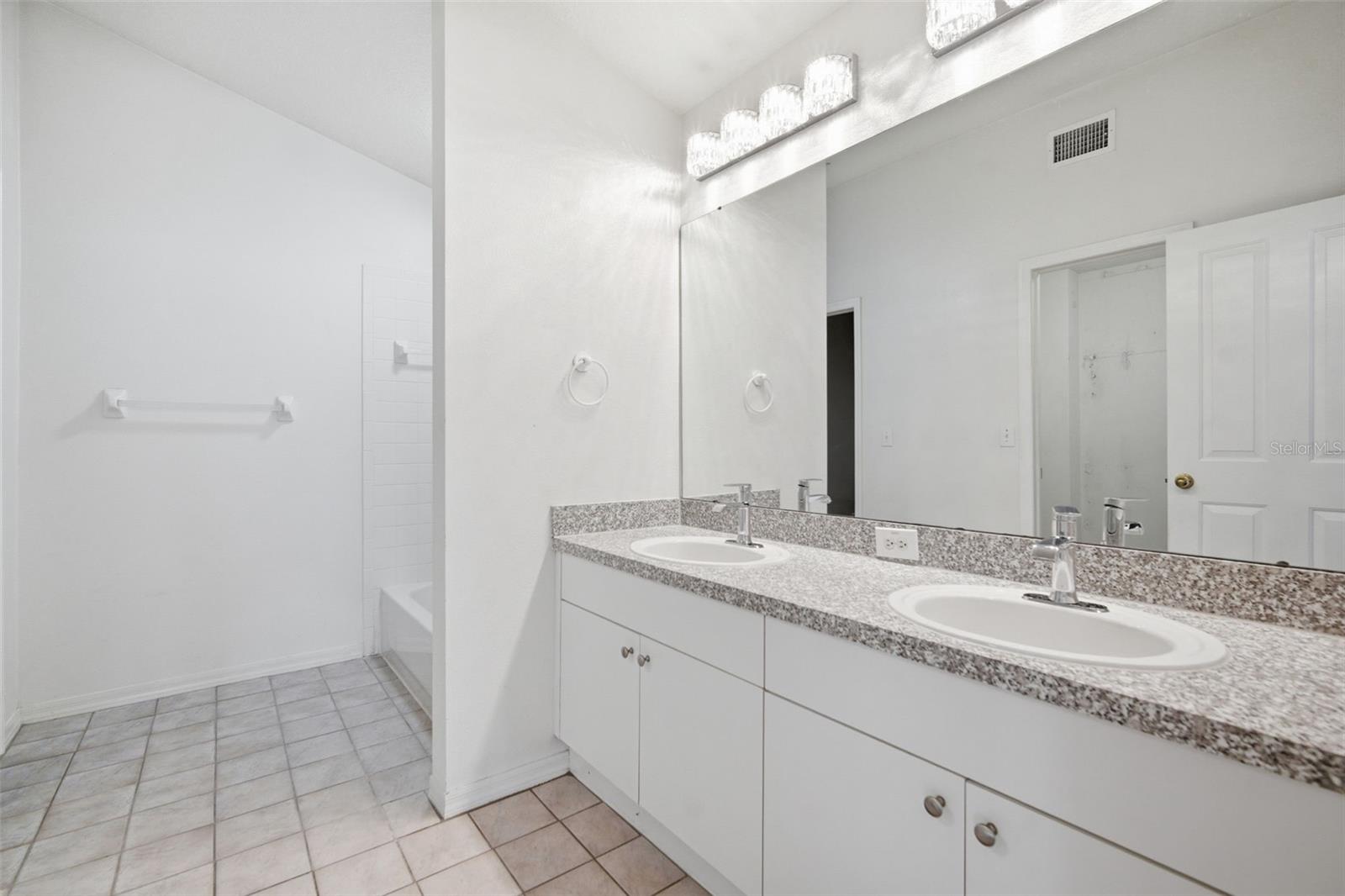 WYNDHAM LAKES PH 2, ODESSA, FL, 33556