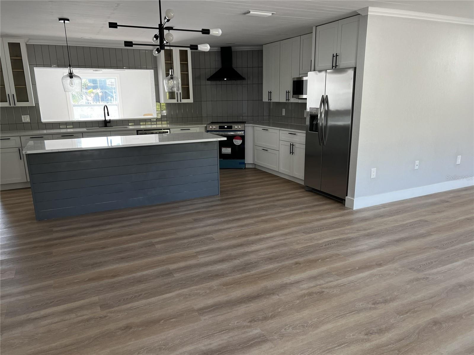 403 28TH ST, HOLMES BEACH, FL, 34217