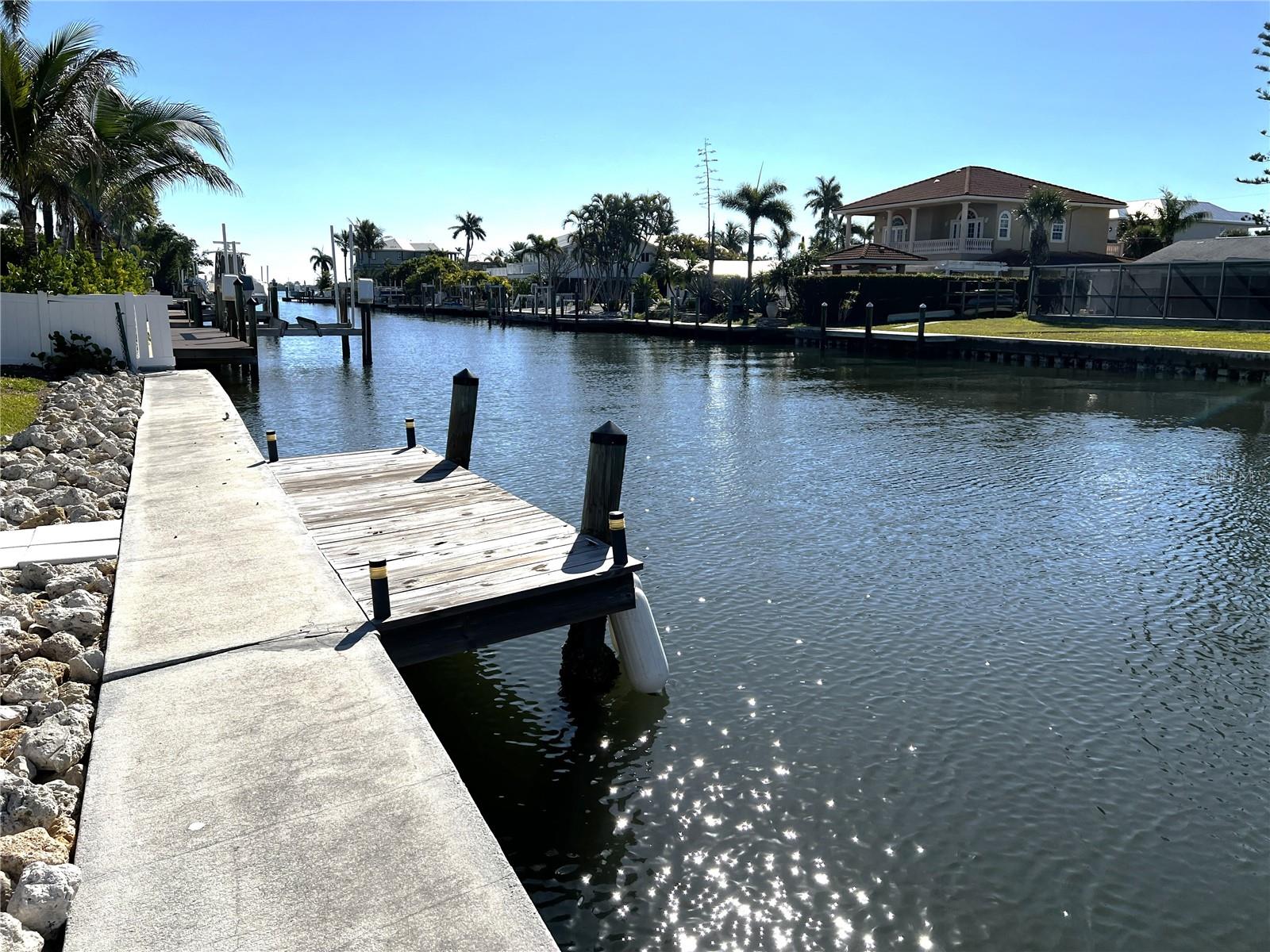 403 28TH ST, HOLMES BEACH, FL, 34217