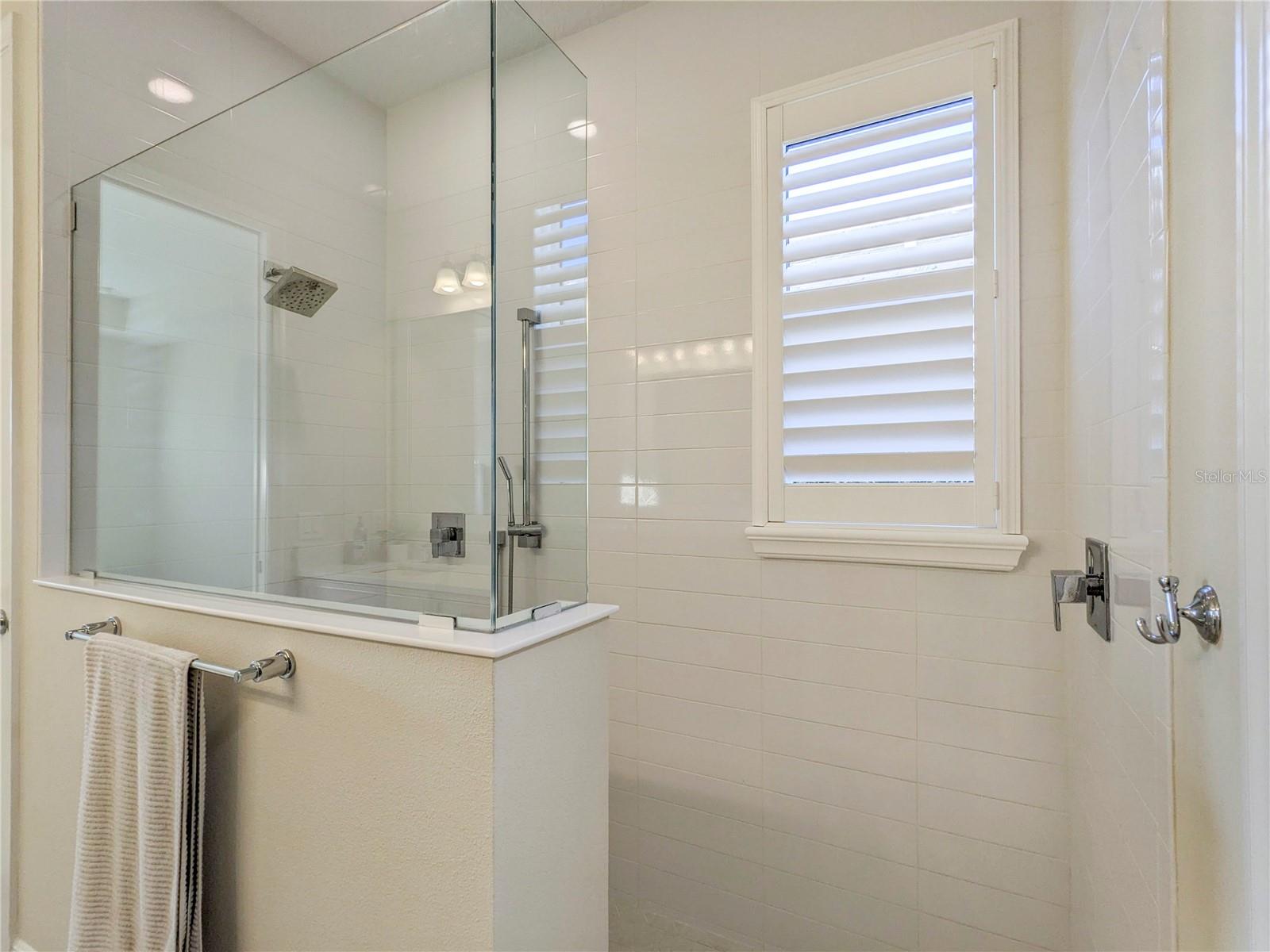 1045 CROSSWIND AVE, SARASOTA, FL, 34240