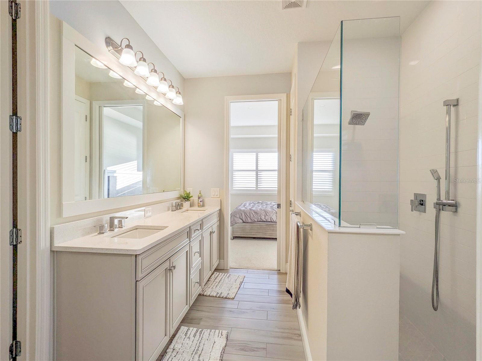 1045 CROSSWIND AVE, SARASOTA, FL, 34240