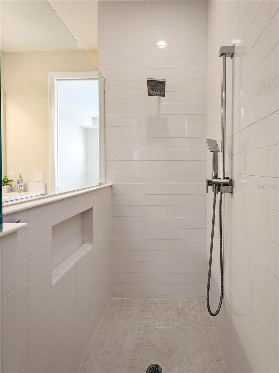 1045 CROSSWIND AVE, SARASOTA, FL, 34240