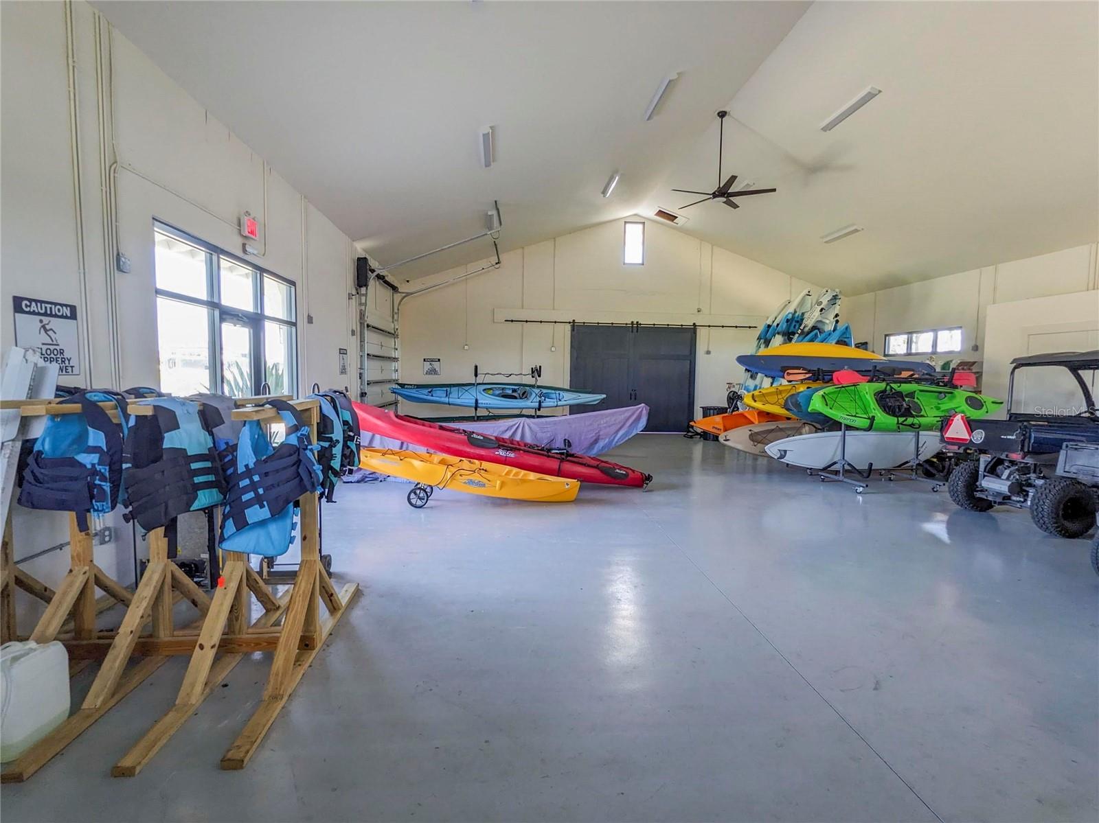 1045 CROSSWIND AVE, SARASOTA, FL, 34240