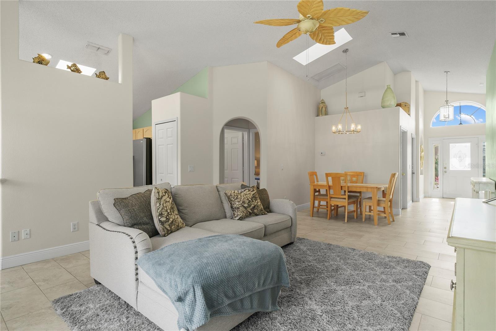 8053 ROARING CREEK CT, KISSIMMEE, FL, 34747