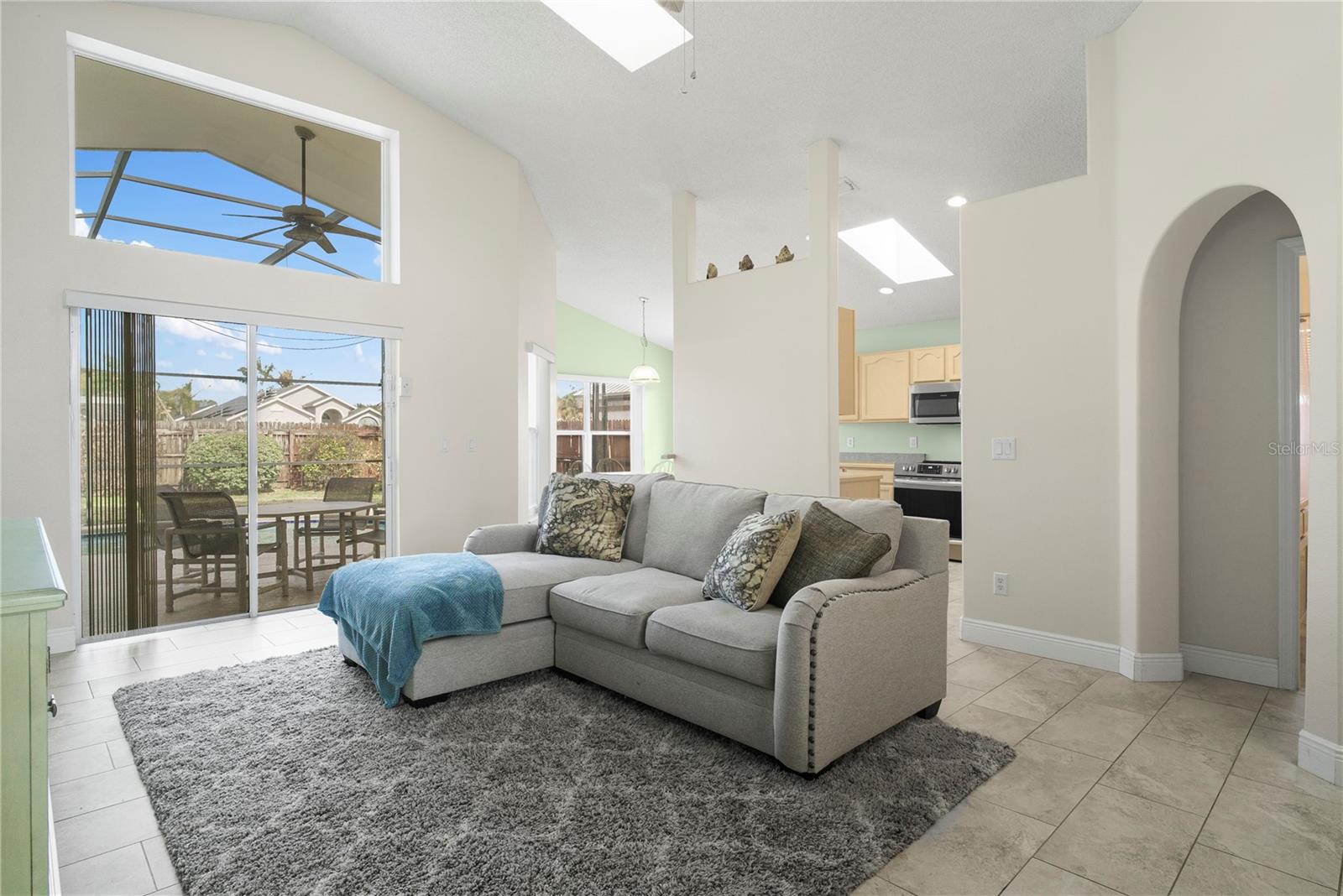 8053 ROARING CREEK CT, KISSIMMEE, FL, 34747