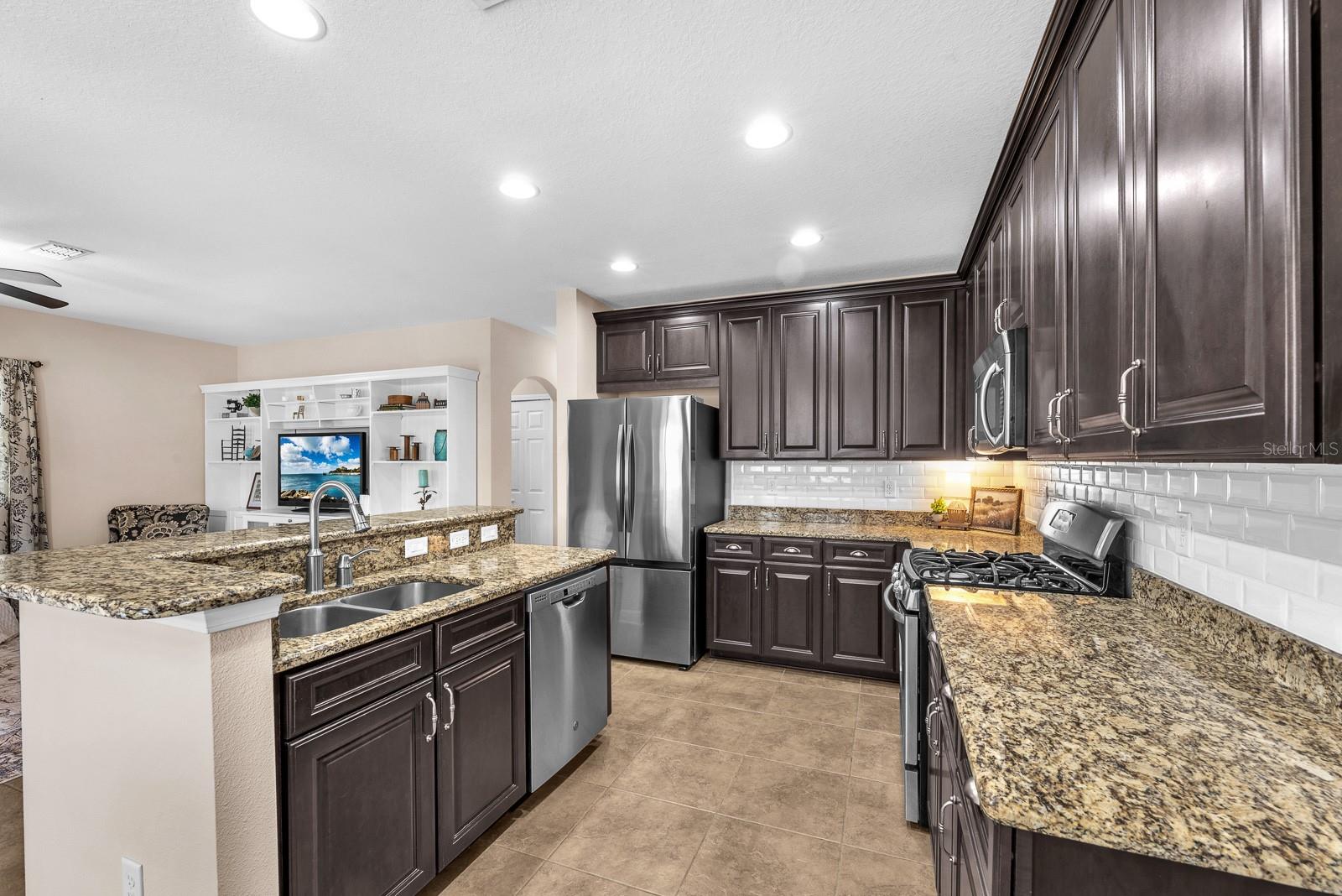 5945 BEACONPARK ST, LITHIA, FL, 33547