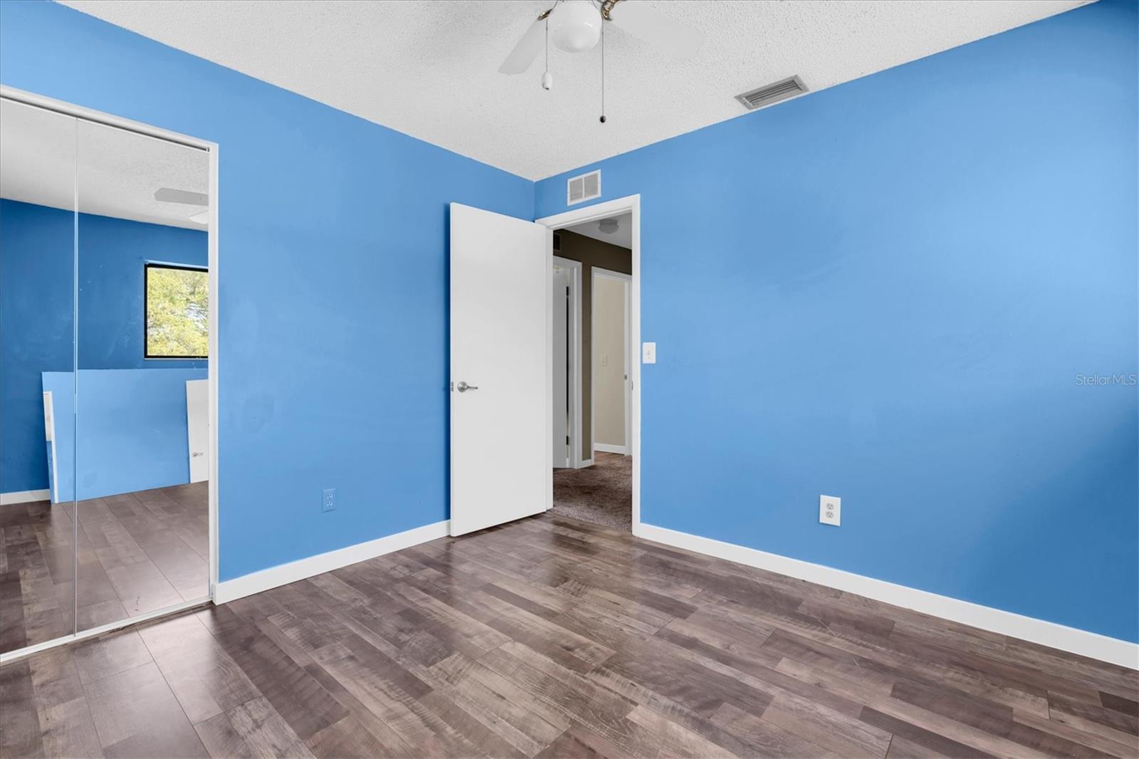 7602 WINGING WAY DR, TAMPA, FL, 33615