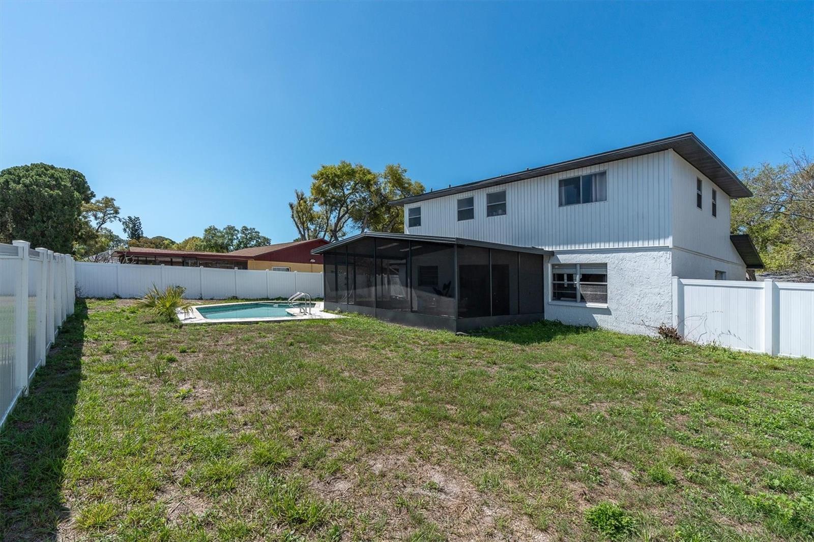 7602 WINGING WAY DR, TAMPA, FL, 33615