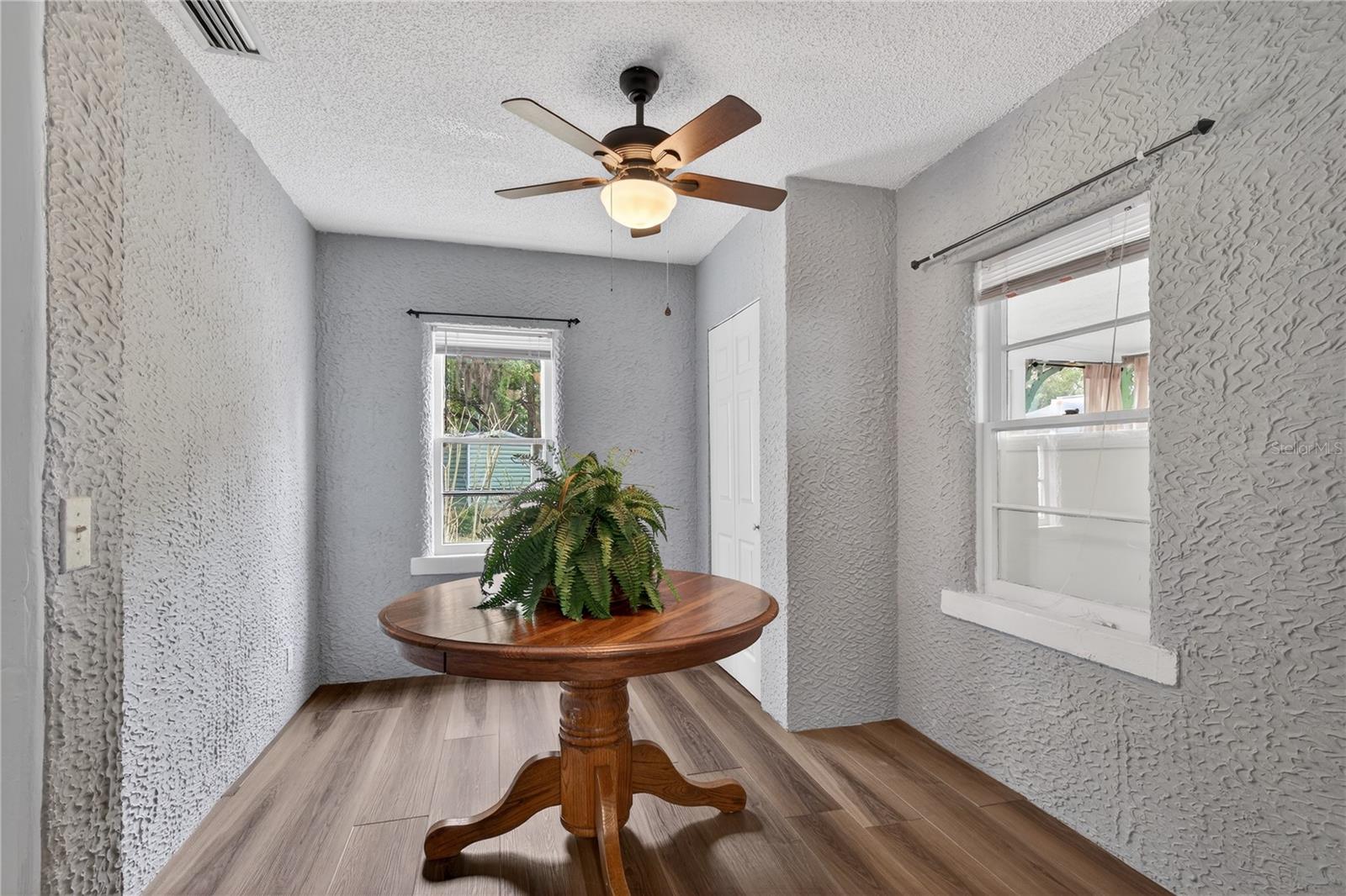 521 MICHIGAN ST, MOUNT DORA, FL, 32757