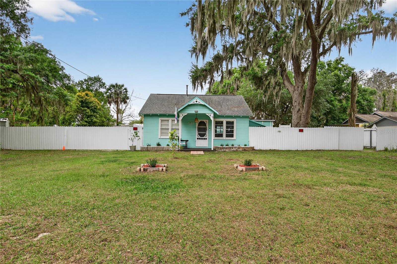 521 MICHIGAN ST, MOUNT DORA, FL, 32757