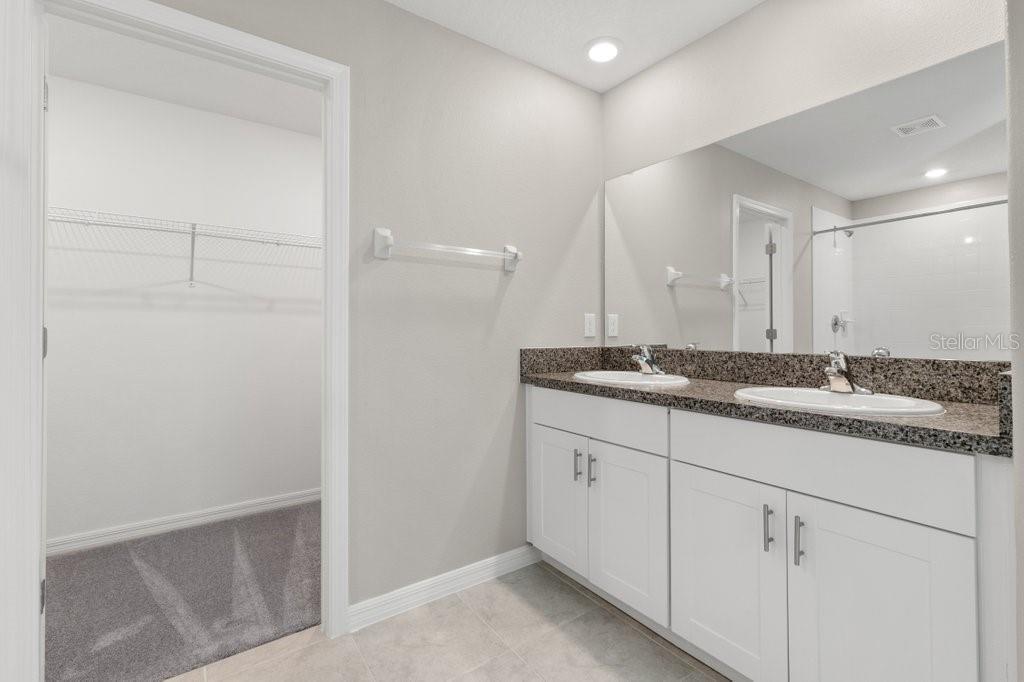 5245 WHITE CHICORY DR, APOLLO BEACH, FL, 33572