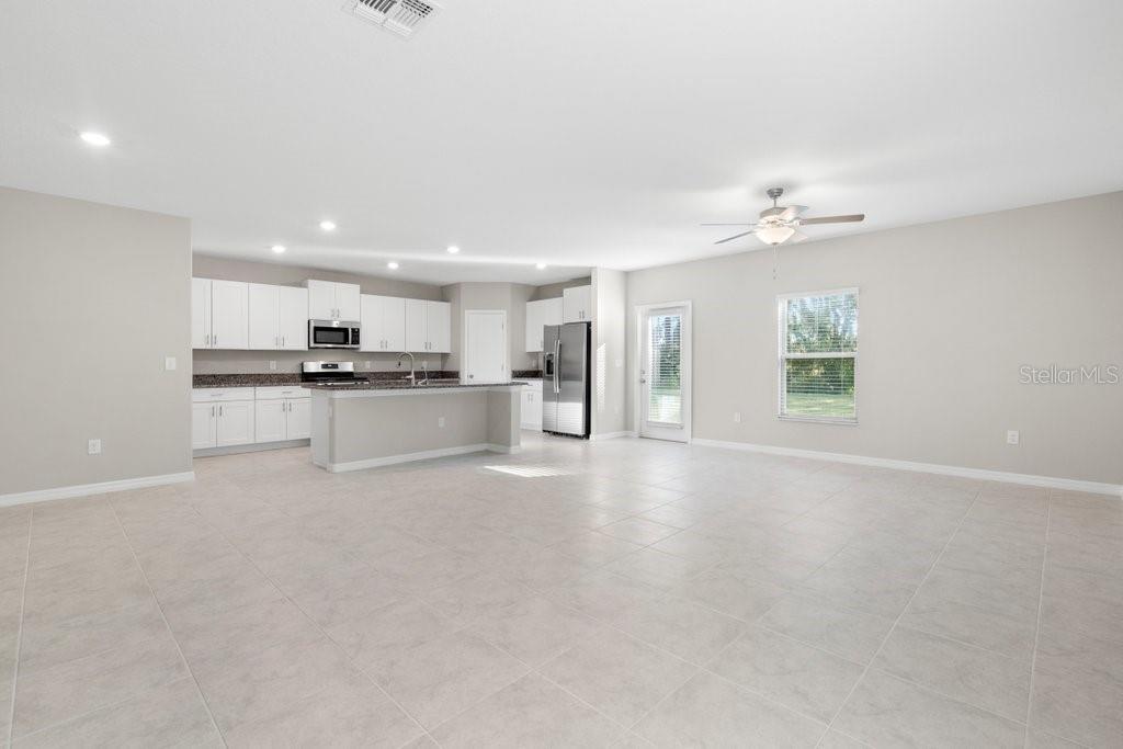 5245 WHITE CHICORY DR, APOLLO BEACH, FL, 33572