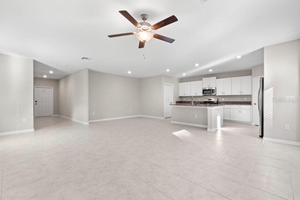 5245 WHITE CHICORY DR, APOLLO BEACH, FL, 33572