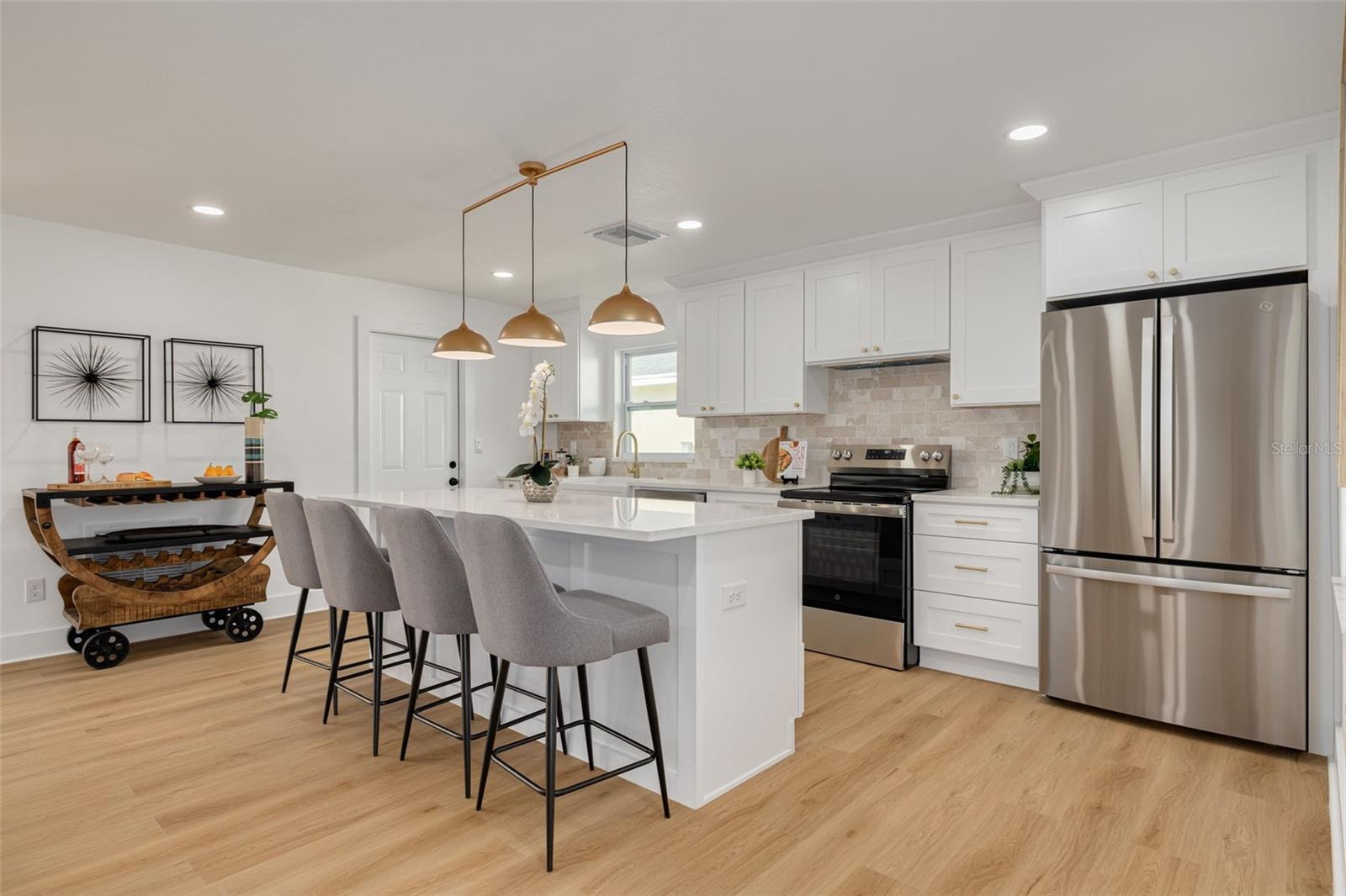 616 5TH AVE SE, LARGO, FL, 33771