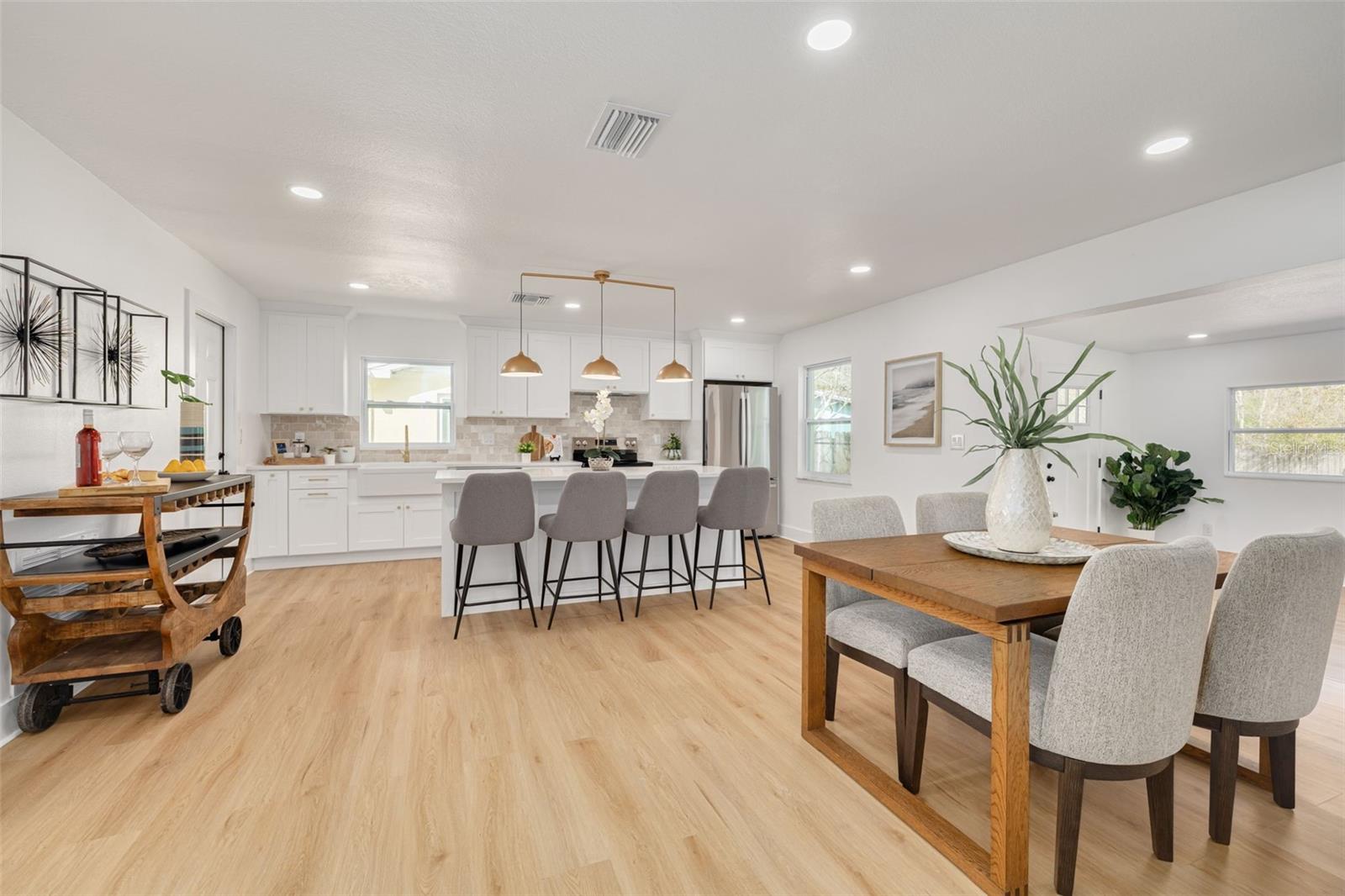 616 5TH AVE SE, LARGO, FL, 33771