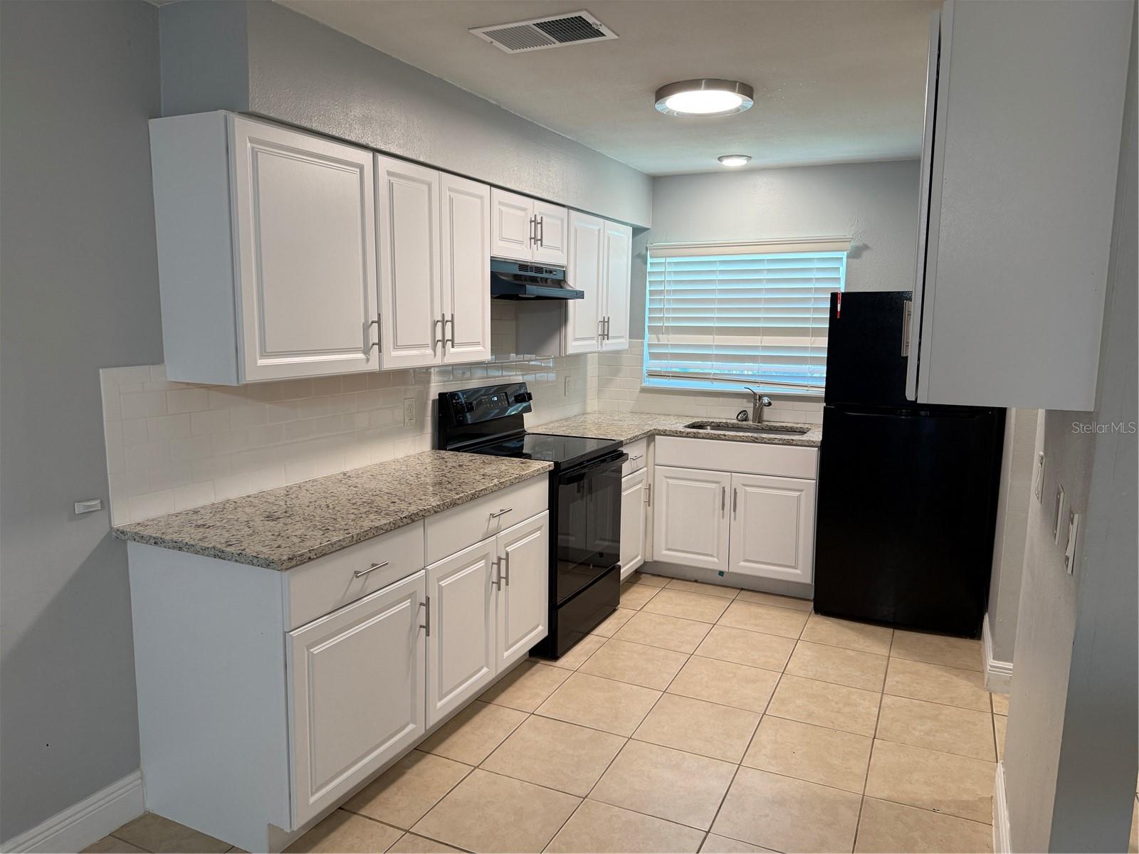 712 PARKWOOD AVE #2, GROVELAND, FL, 34736