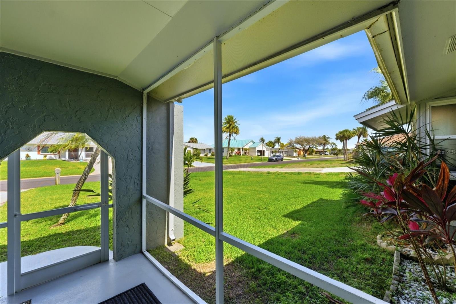 47 OAKLAND HILLS PL, ROTONDA WEST, FL, 33947