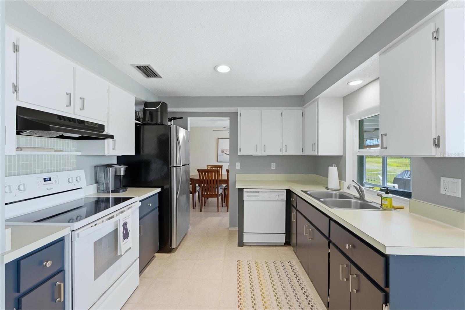 47 OAKLAND HILLS PL, ROTONDA WEST, FL, 33947