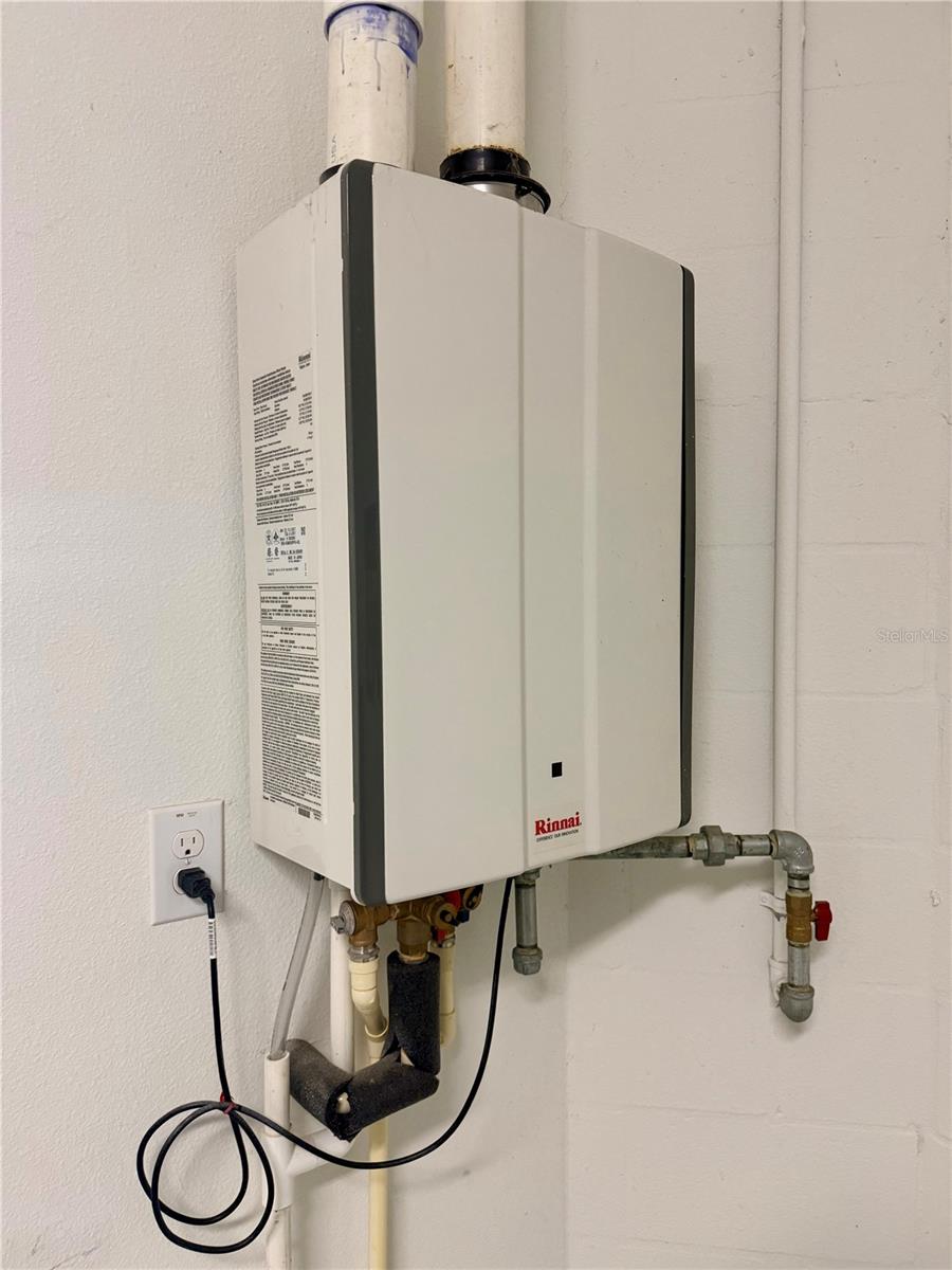 4776 LAGONA LN, WESLEY CHAPEL, FL, 33543