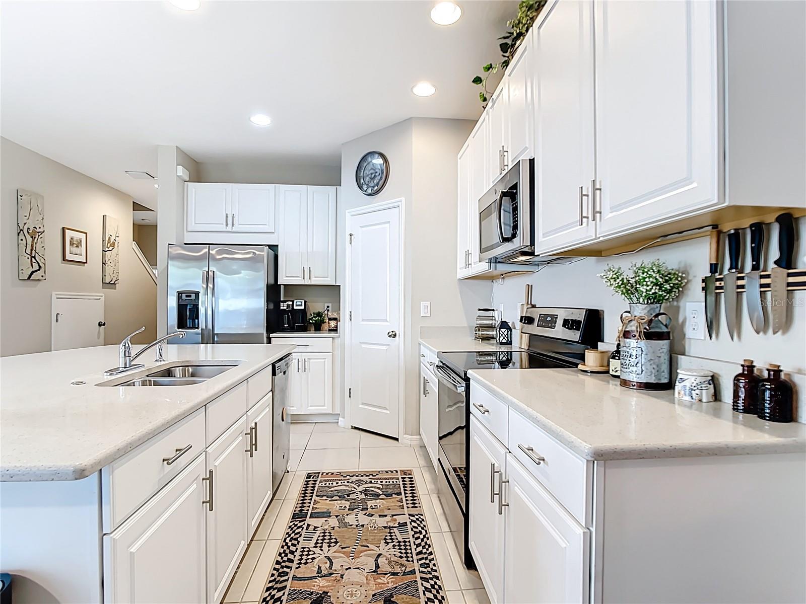 10525 OAKSIDE DR, PALMETTO, FL, 34221