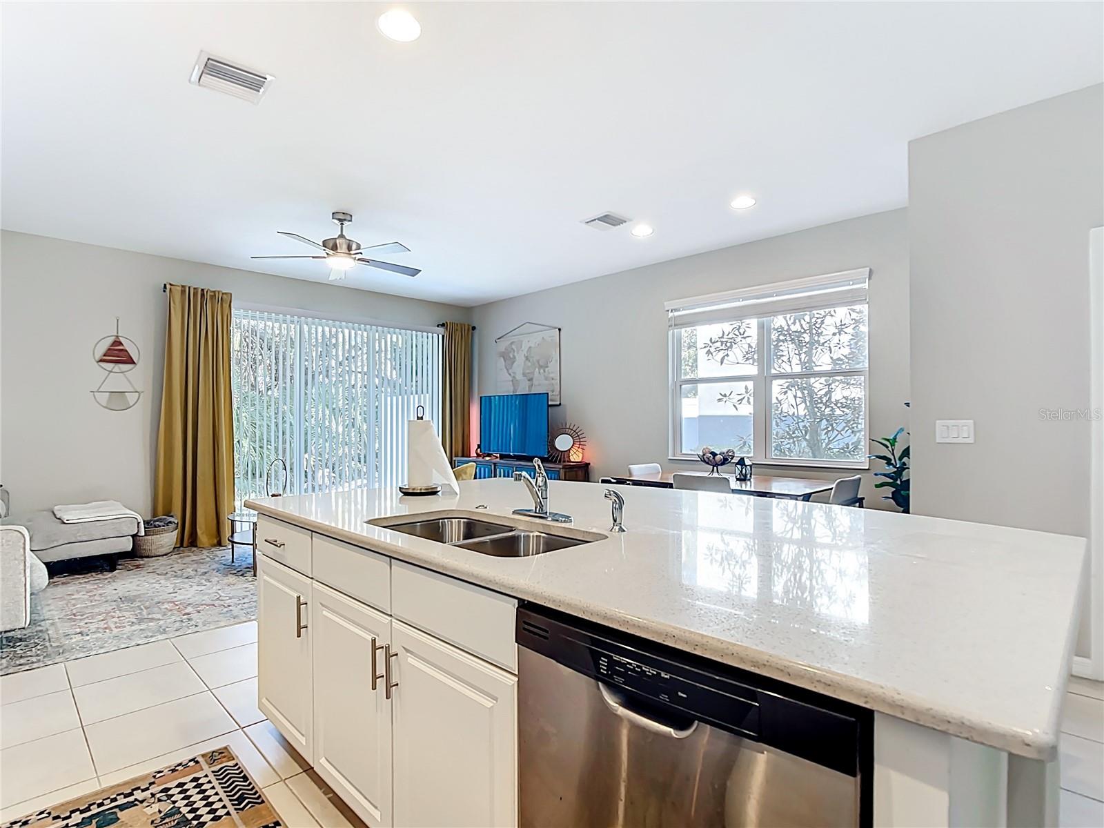 10525 OAKSIDE DR, PALMETTO, FL, 34221