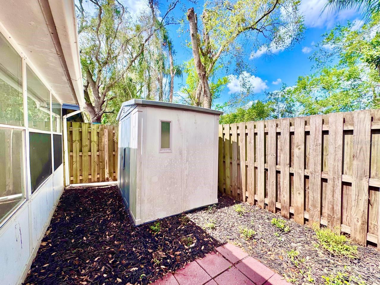 5124 GAINSVILLE DR, TEMPLE TERRACE, FL, 33617