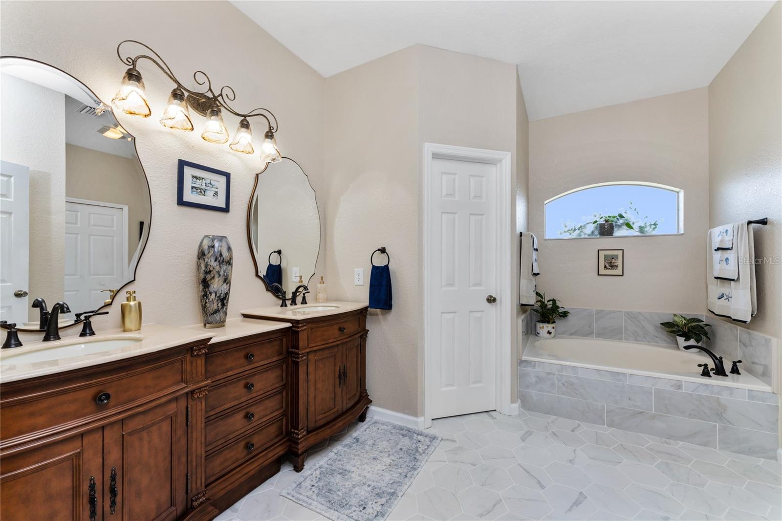 15105 ALDAMA CIR, PORT CHARLOTTE, FL, 33981