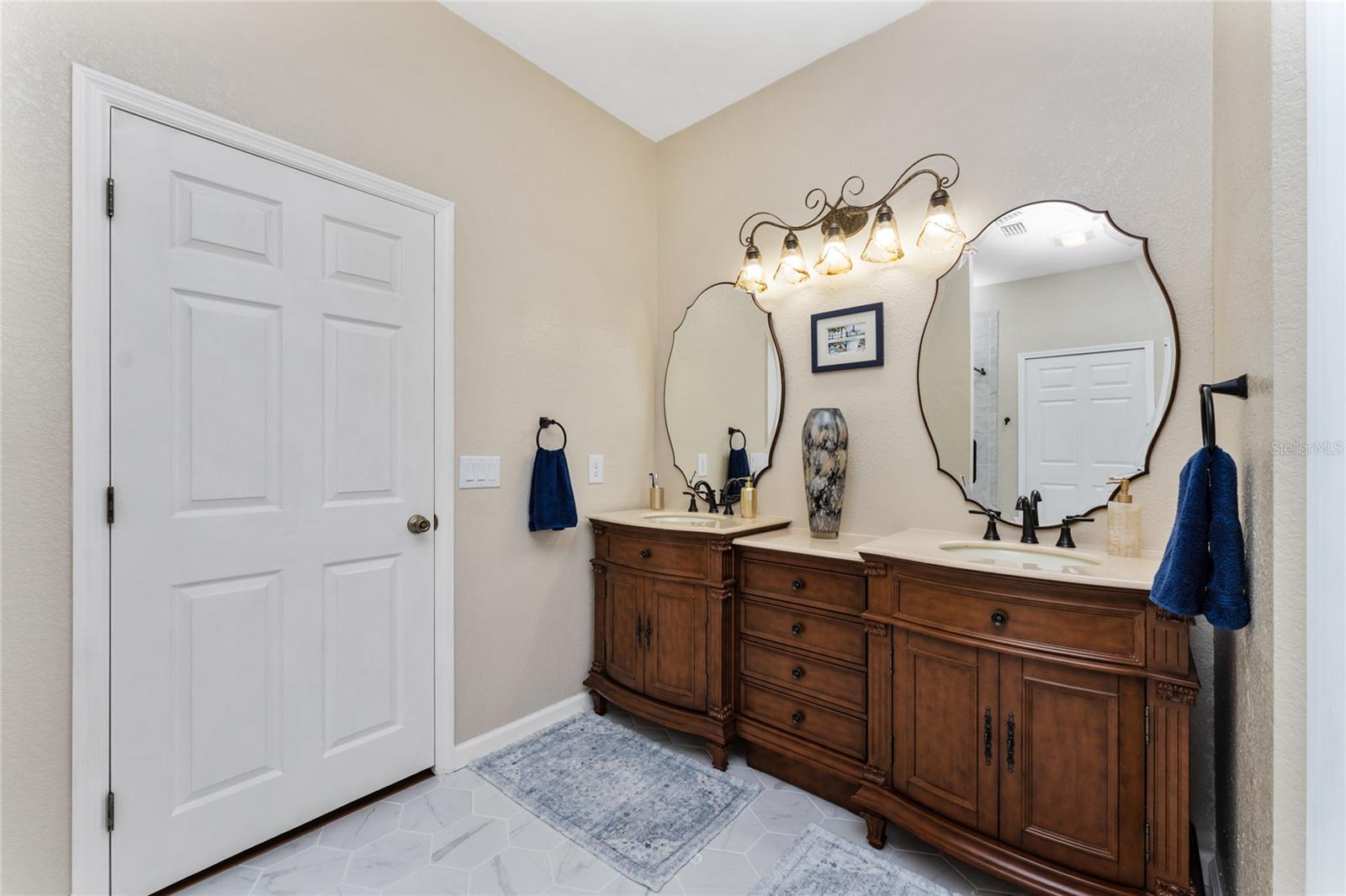 15105 ALDAMA CIR, PORT CHARLOTTE, FL, 33981
