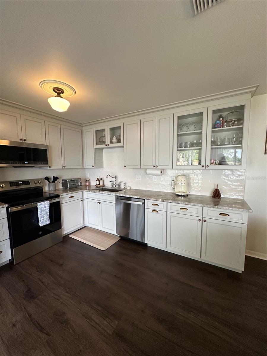 22841 SAINT THOMAS CIR, LUTZ, FL, 33549