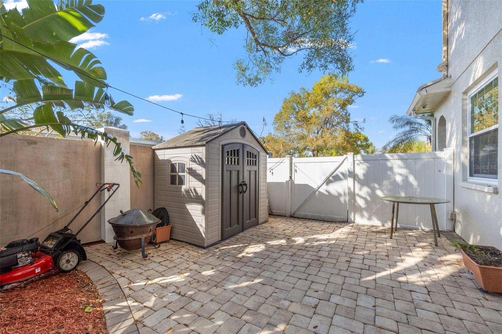 1804 W ERNA DR, TAMPA, FL, 33603