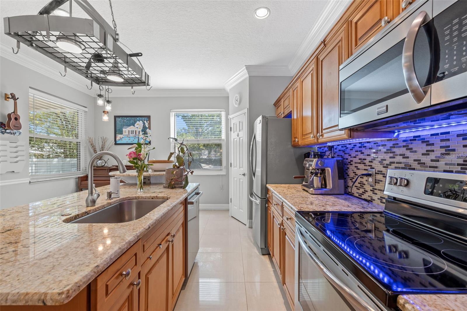 1804 W ERNA DR, TAMPA, FL, 33603
