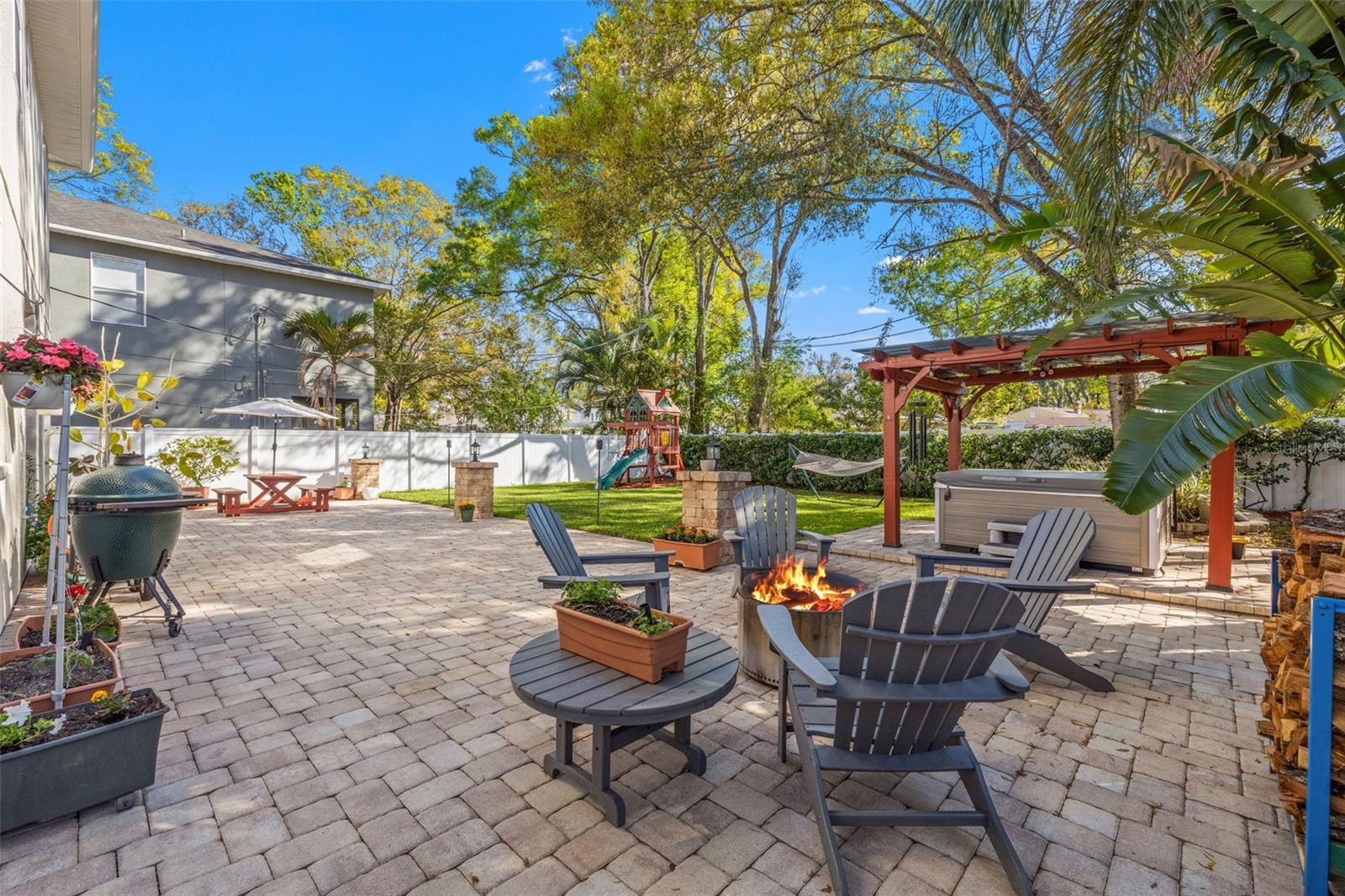1804 W ERNA DR, TAMPA, FL, 33603