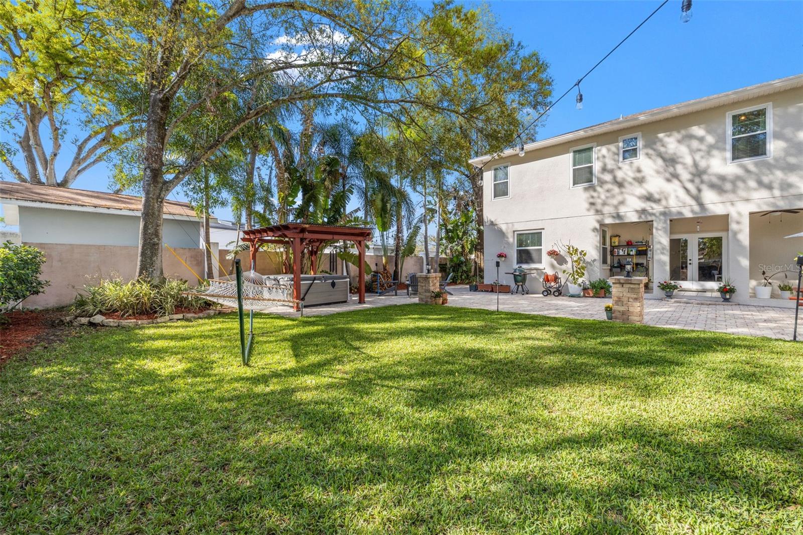 1804 W ERNA DR, TAMPA, FL, 33603