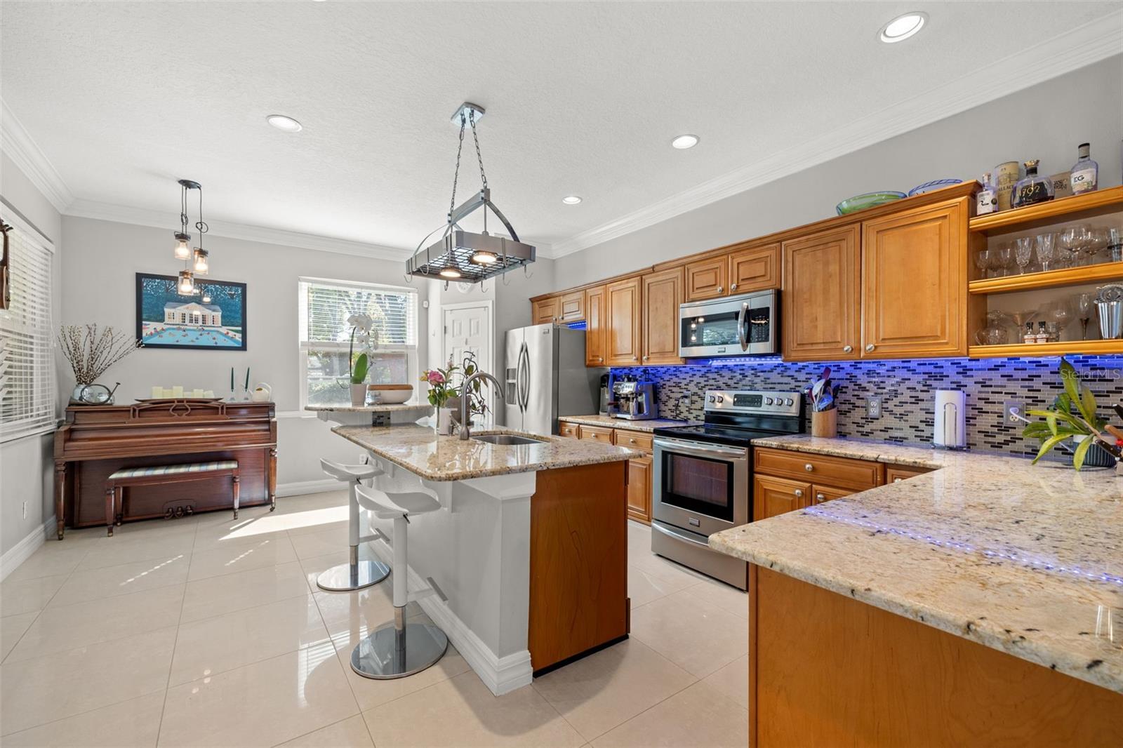 1804 W ERNA DR, TAMPA, FL, 33603