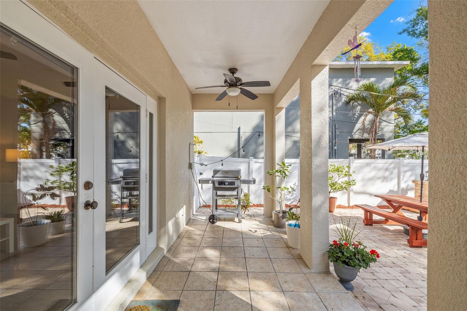 1804 W ERNA DR, TAMPA, FL, 33603