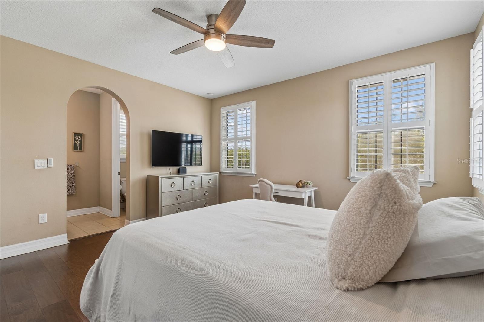 2601 MILFORD BERRY LN, TAMPA, FL, 33618