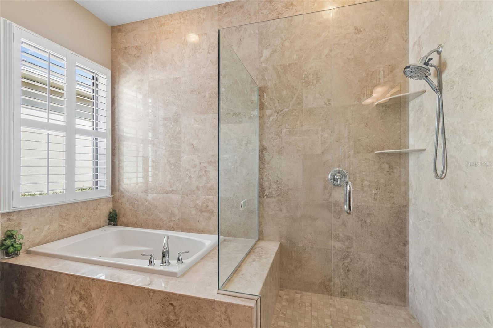 2601 MILFORD BERRY LN, TAMPA, FL, 33618